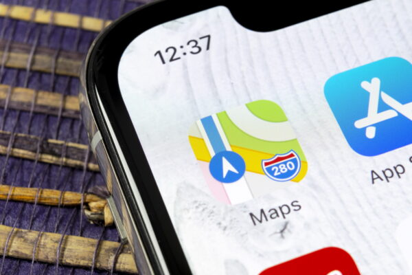 apple maps dreamstime_m_133923422 iphone with apple maps icon